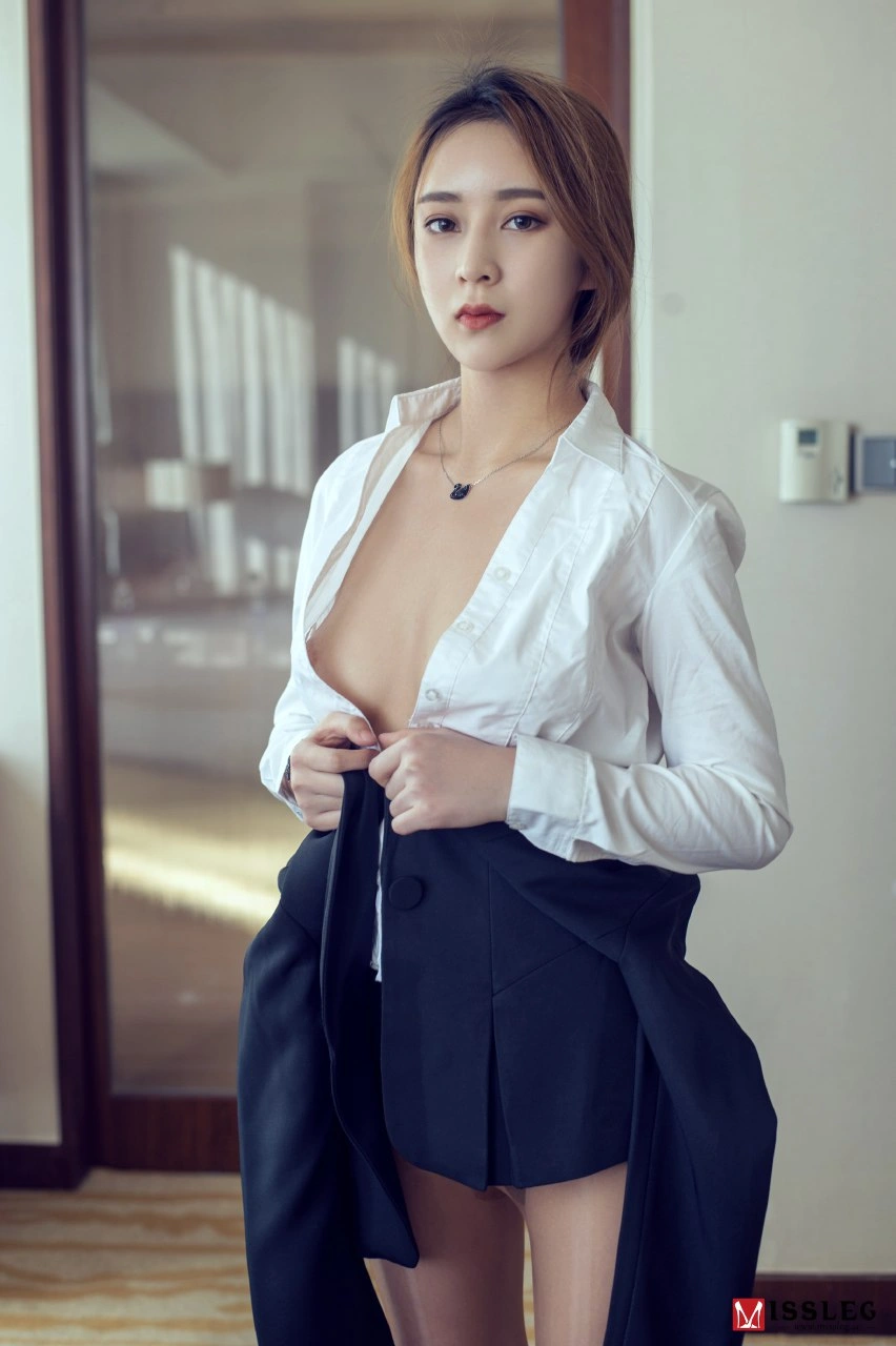 乔依琳 Coser写真作品合集资源打包图片 1 乔依琳 Coser写真作品合集资源打包图片 1