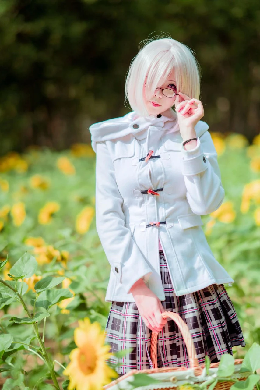 塔塔_Lo1iTa Cosplay写真作品合集资源打包图片 2 塔塔_Lo1iTa Cosplay写真作品合集资源打包图片 2