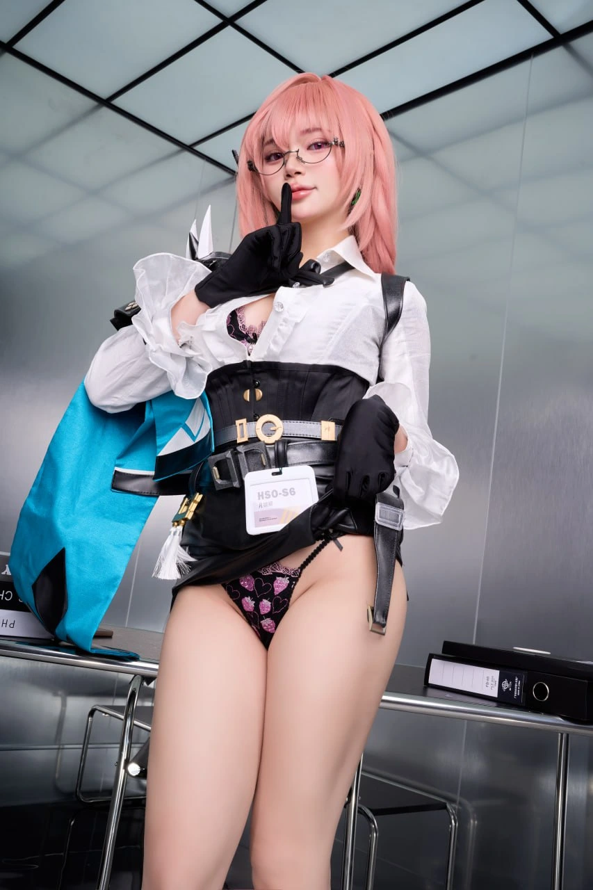 ZinieQ Cosplay写真作品合集资源打包图片 2 ZinieQ Cosplay写真作品合集资源打包图片 2